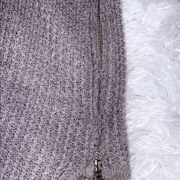 grey long open back sweater from MANDEES - Picture 4 of 7